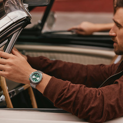 98B468 - Bulova Racer Chronograph