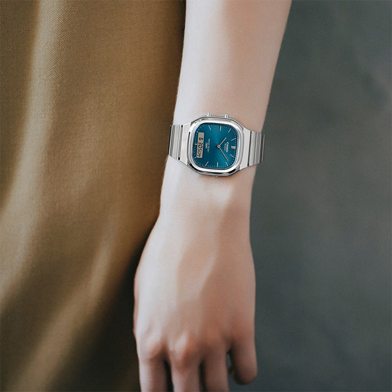 AQ-240E-3AEF - Casio Vintage - Edgy Collection Azul