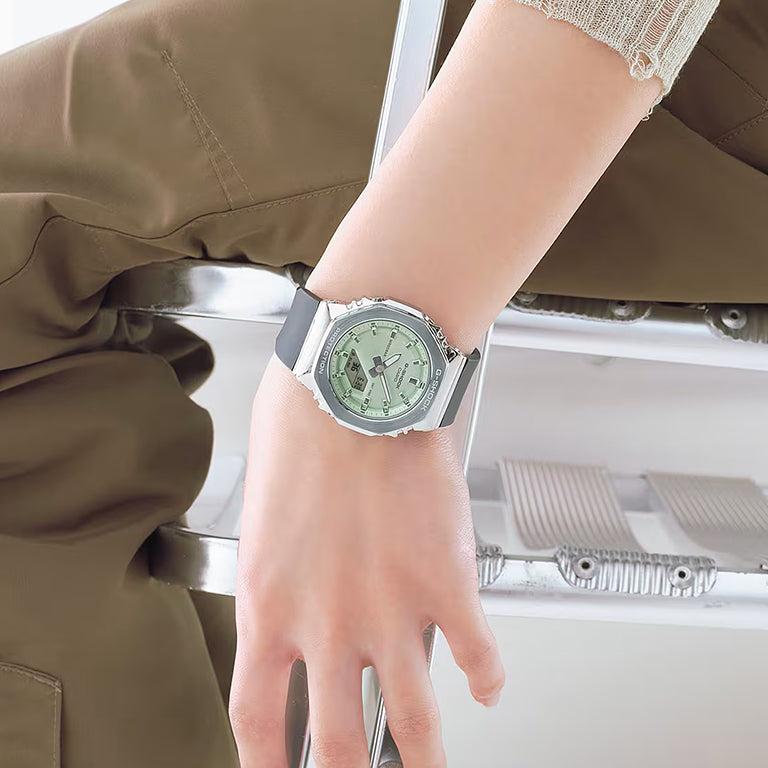 GM-S2110-3AER - G-Shock