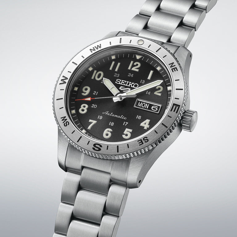 Seiko 5 Sports Field 41mm esfera negra HDB006K1 - vista 2