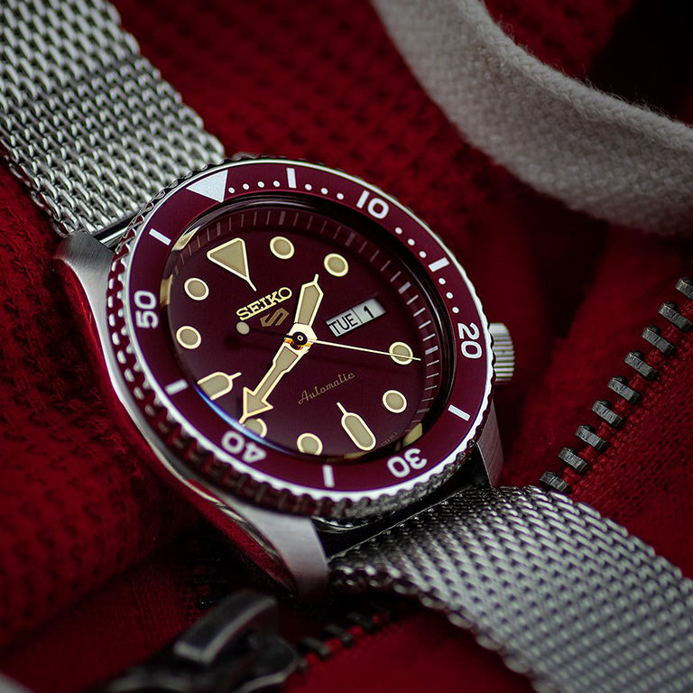 SRPD69K1 - Seiko 5 Sports Suits Granate