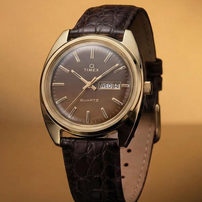 Timex Lab Reissue 1976 Día-Fecha Fumé TW2Y87200 - vista 3